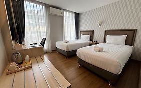 Lucky Hotel Bangkok